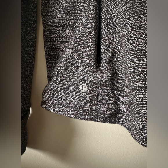 Women’s Lululemon Cold Weather Running Shirt - Picture 3 of 8